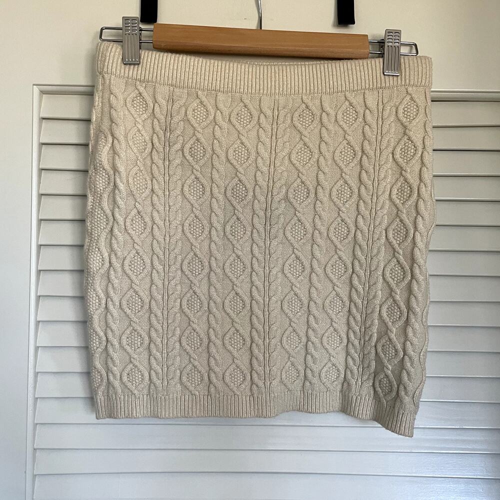 blanc Two Piece Cable Knit Cream Halter Crop Top Mini Skirt Set Size Medium - Picture 4 of 12